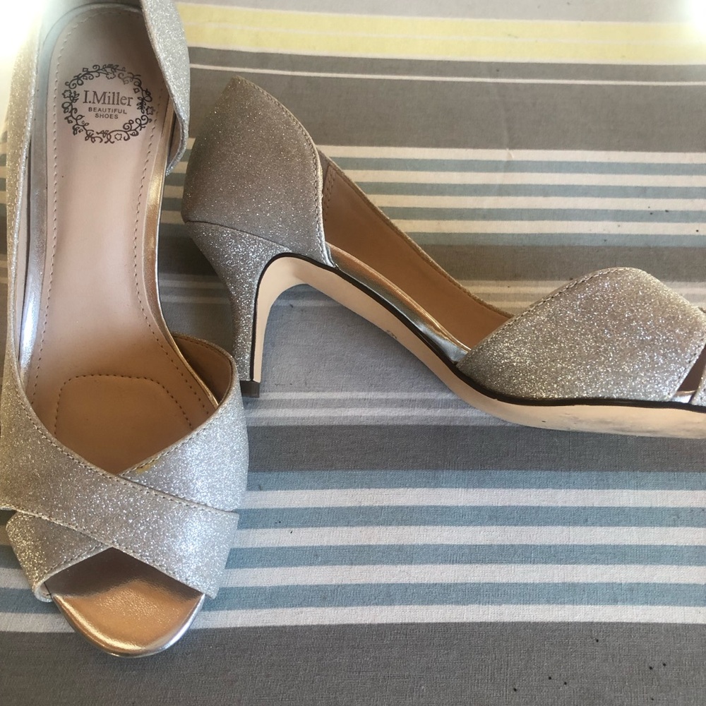 Silver  Heel event shoes with Glittery Peep-Toe Design Free w any purchase